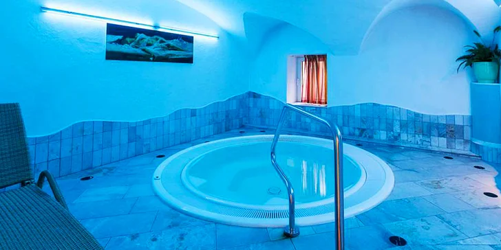 Lyžování v jižním Tyrolsku: pobyt v rodinném hotelu s polopenzí a wellness
