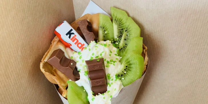 Naducané palačinky, slané wrapy nebo bubble waffle s kávou dle vašeho výběru