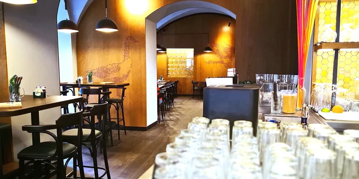 Otevřený voucher do restaurace Potrefená husa: konzumace v hodnotě až 1000 Kč