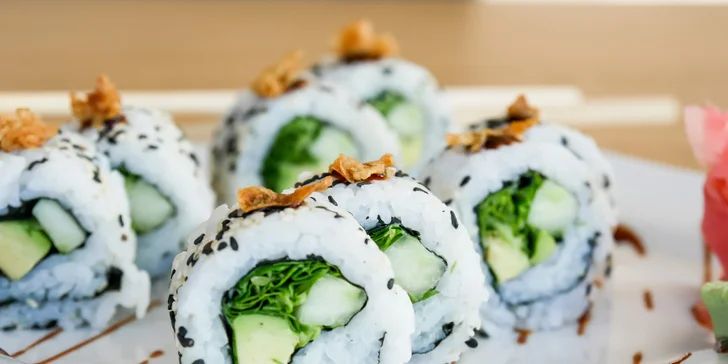 Set s 20 nebo 44 ks sushi u centra Havířova: s lososem, tuňákem i mangem