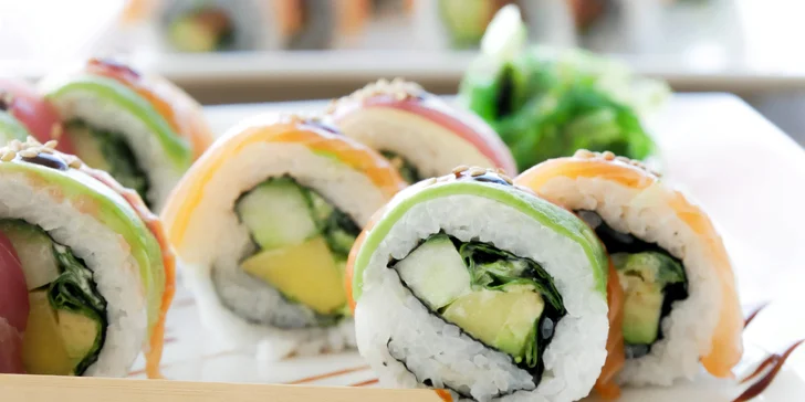 Set s 20 nebo 44 ks sushi u centra Havířova: s lososem, tuňákem i mangem