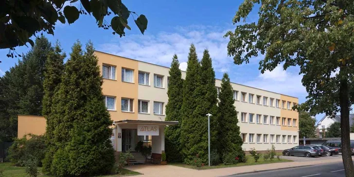 V hotelu na okraji Prahy: pobyt se snídaní pro páry i rodiny
