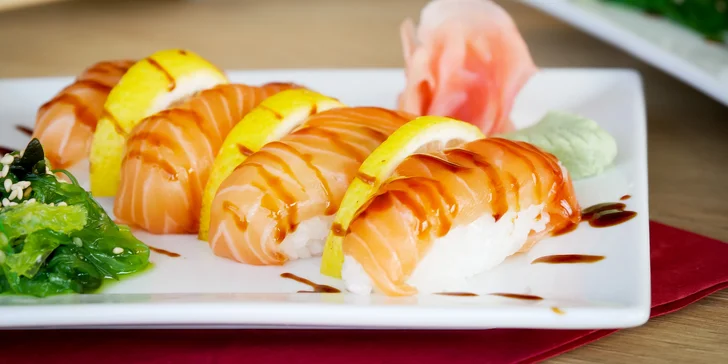 Set s 20 nebo 44 ks sushi u centra Havířova: s lososem, tuňákem i mangem