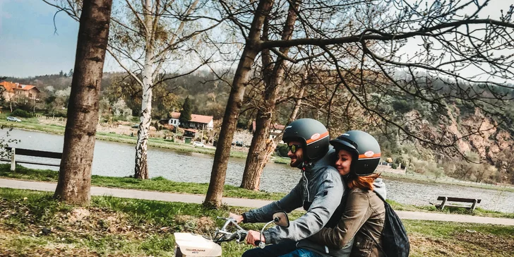 Pronájem legendární motorky Jawa Pionýr na 2, 6 nebo 12 hod.