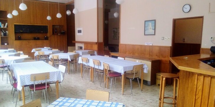 Dovolená pro milovníky turistiky v Krkonoších: jednoduché ubytování se snídaní