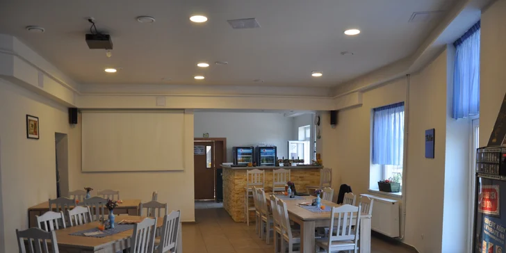 Burger podle výběru a hranolky pro 1 nebo 2 osoby: slaninový, kuřecí i double