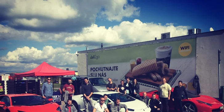 Šlápněte na plyn: žihadla Ferrari, Lamborghini i Porsche na 15 nebo 30 km