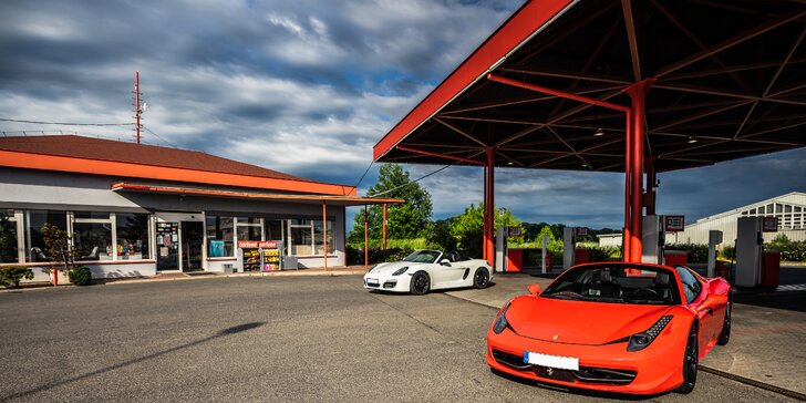 Šlápněte na plyn: žihadla Ferrari, Lamborghini i Porsche na 15 nebo 30 km