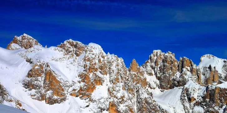 Lyžování v Dolomitech: 2 noci s polopenzí, doprava a 3denní skipas