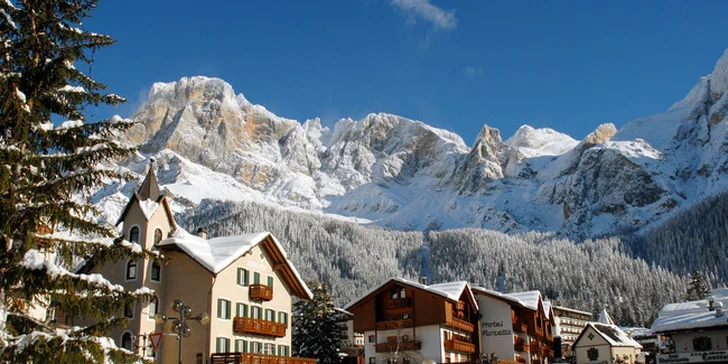 Lyžování v Dolomitech: 2 noci s polopenzí, doprava a 3denní skipas