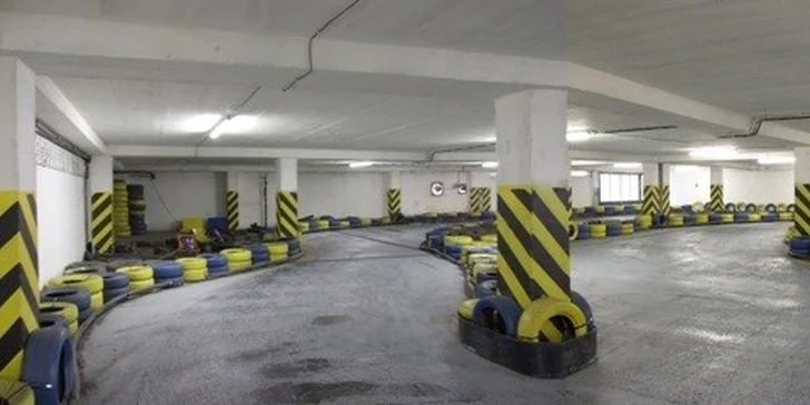 2 extra nadupané jízdy na motokárách (10 min)