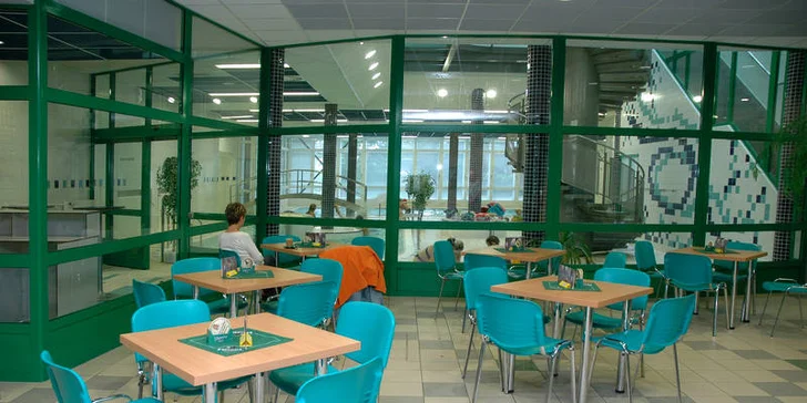 Vstup pro dva do bazénu s tobogánem i do sauny
