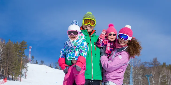 Dovolená pro milovníky zimních sportů a turistiky: jednoduché ubytování s polopenzí