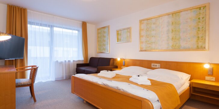 Český hotel v Rakouských Alpách: až 8 dní s polopenzí i wellness odpočinkem v lázeňském městečku