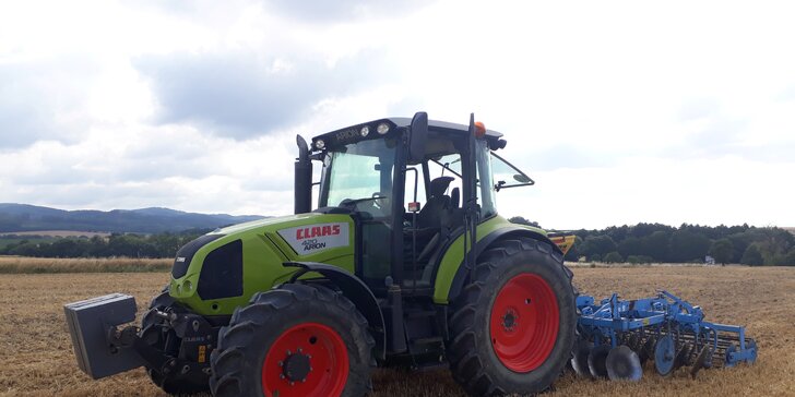 45 nebo 75 min. jízdy na traktoru Claas Arion 420 v reálných situacích na poli pro 1 osobu