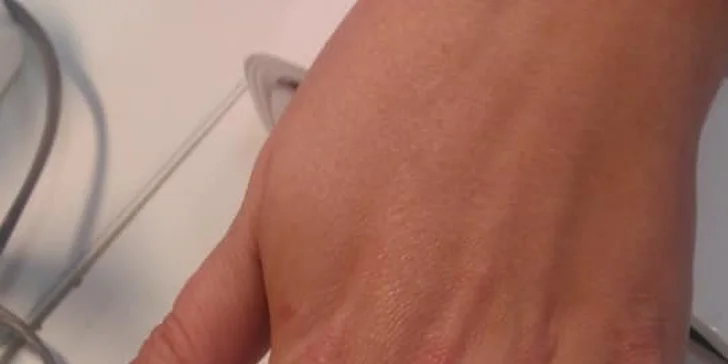 Kompletní péče o nehty dle vašeho výběru: gel, polygel, gel-lak i pánská manikúra