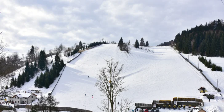 Zimní relax v Jeseníkách: Wellness saunový svět, polopenze i skipas v ceně