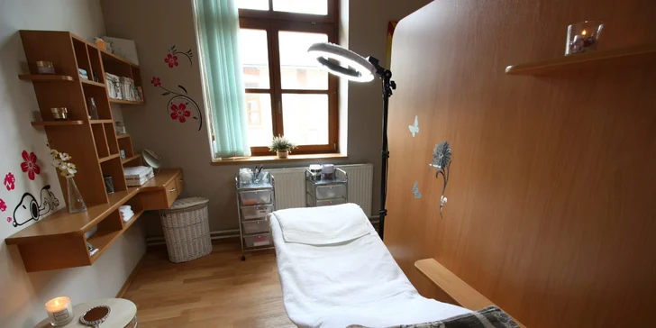 Kosmetika vč. zábalu proti celulitidě nebo ošetření galvanickou žehličkou