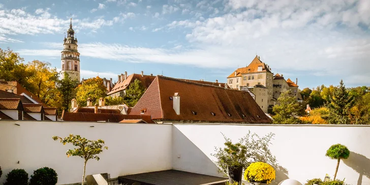 3-6 dní v centru Českého Krumlova: privátní wellness a snídaně s donáškou