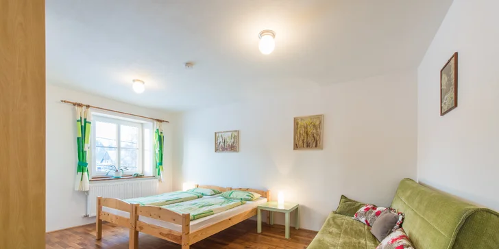 Pobyt v Jizerských horách: 3 dny se snídaní a privátním wellness a lahví vína