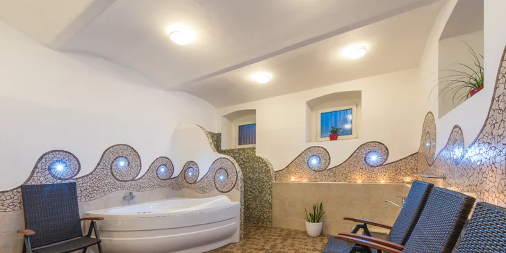 Pobyt v Jizerských horách: 3 dny se snídaní a privátním wellness a lahví vína