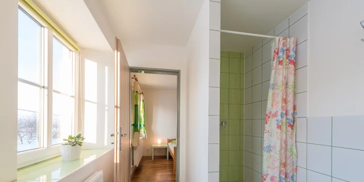 Pobyt v Jizerských horách: 3 dny se snídaní a privátním wellness a lahví vína