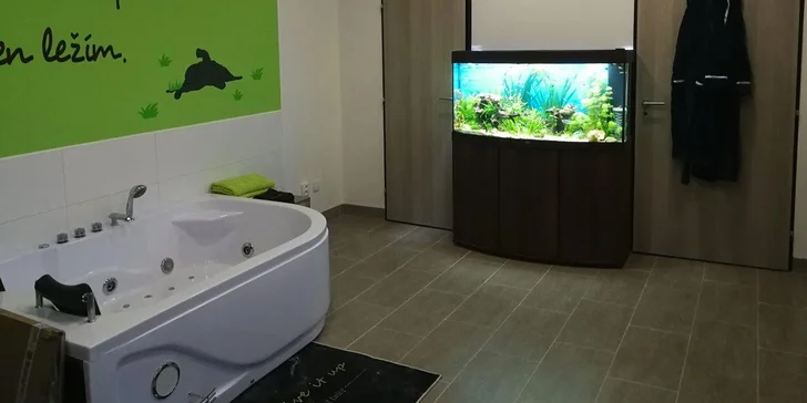 Vodu ve vaně vyměňují po každém návštěvníkovi.