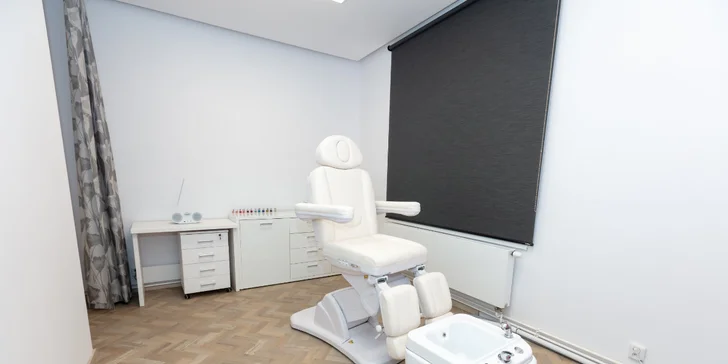 Otevřený voucher do Body Factory: kosmetika, manikúra, pedikúra i zeštíhlující procedury