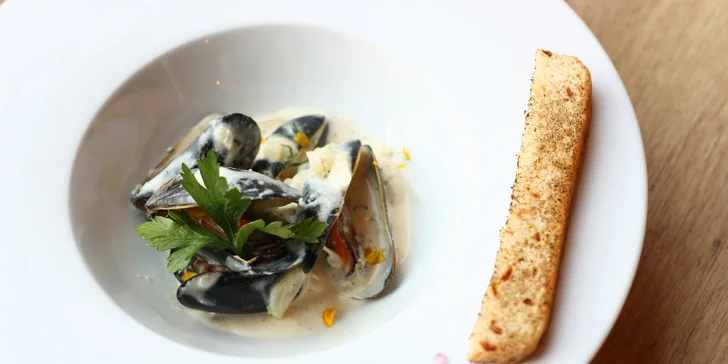 Degustační menu o 11 chodech: hovězí carpaccio, rump steak i čokoládový fondant