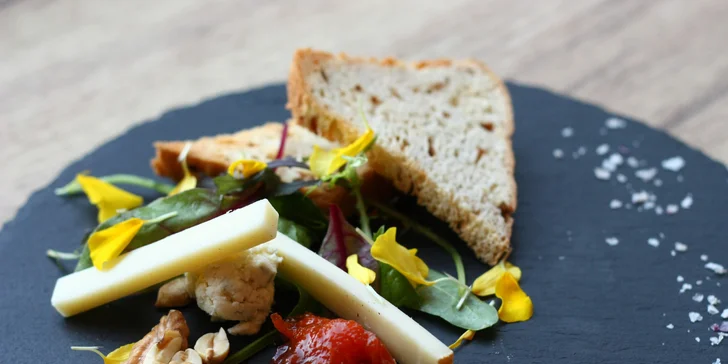 Degustační menu o 11 chodech: hovězí carpaccio, rump steak i čokoládový fondant