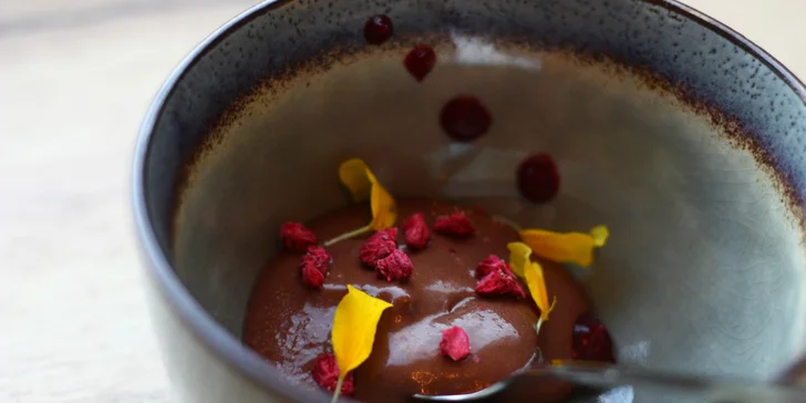 Degustační menu o 11 chodech: hovězí carpaccio, rump steak i čokoládový fondant