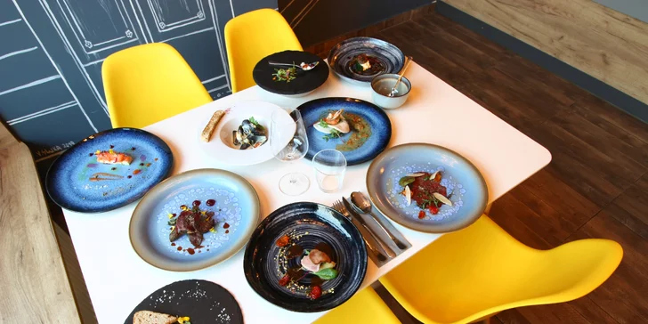 Degustační menu o 11 chodech: hovězí carpaccio, rump steak i čokoládový fondant