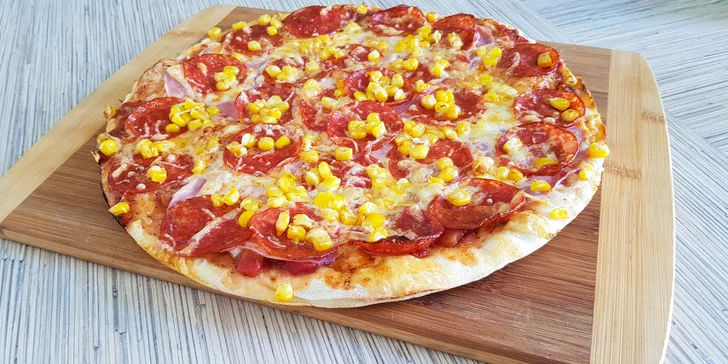2 pizzy v Rambo pizza Havířov: výběr z několika druhů