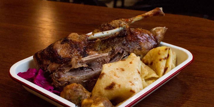 Čtyřchodové svatomartinské menu kousek od Václavského náměstí pro 2 osoby