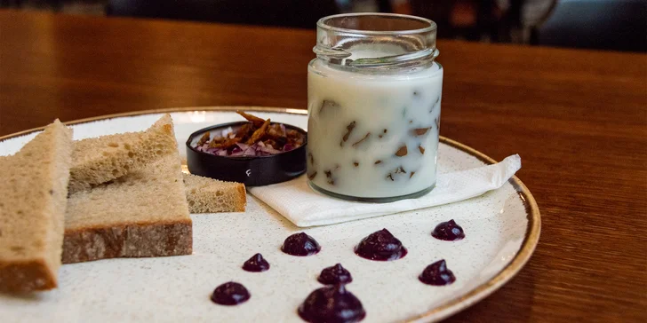 Čtyřchodové svatomartinské menu kousek od Václavského náměstí pro 2 osoby