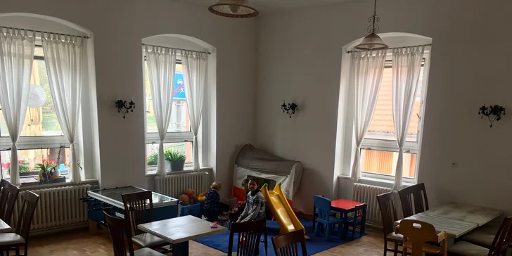 Sladká pauza v Podzámči Blatná: Tiramisu a horký nápoj dle výběru