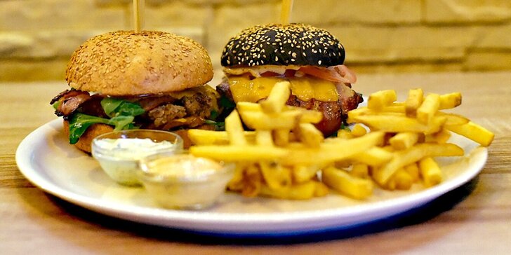 Burger podle výběru z 11 druhů pro 1 i 2 osoby: hovězí, kuřecí i vege