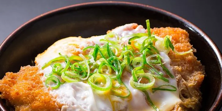 Japonské dvouchodové menu pro 1 či 2 osoby: gyoza taštičky a hlavní chod podle výběru