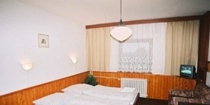 990 Kč za 2 noci pro 2 osoby v hotelu Velký Semerink v Jizerských horách. Pohodová dovolená, snídaně v ceně a možnost využít během Vánoc i Silvestra.