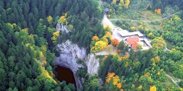 Dovolená u Moravského krasu s polopenzí a zázemím pro 2 nenáročné turisty