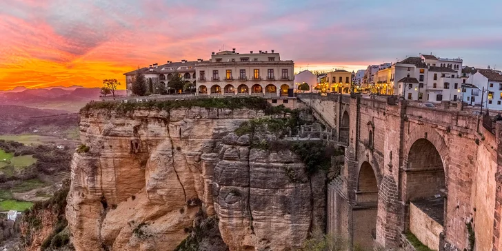 Letecky do Andalusie: 7 nocí se snídaní, návštěva Malagy a další program