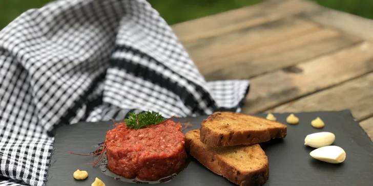 4chodové menu plné dobrot pro dva: dýňová polévka, kuřecí supreme i čokoládový fondant