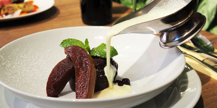 4chodové menu v restauraci oceněné nejvyšším počtem hvězd od Pohlreicha