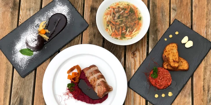4chodové menu plné dobrot pro dva: dýňová polévka, kuřecí supreme i čokoládový fondant