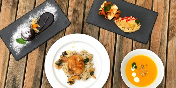 4chodové menu plné dobrot pro dva: dýňová polévka, kuřecí supreme i čokoládový fondant