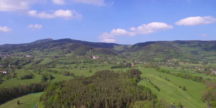 Pobyt pod Ještědem s jídlem a aktivitami pro golfisty i rodiny s dětmi
