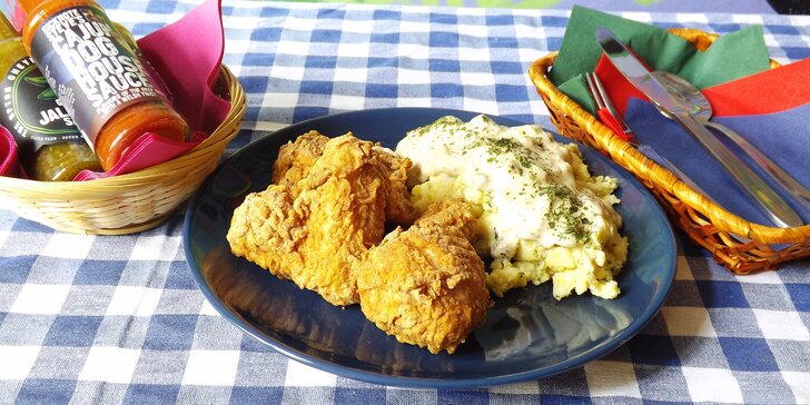 Jižanská hostina ve stylu New Orleans: mac & cheese, smažené kuře i waffle