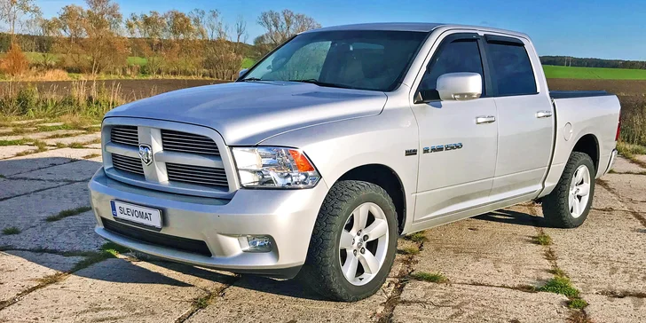 Adrenalin v monstru: spolujízda, řízení i zapůjčení Dodge RAM 1500