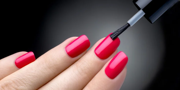 Kompletní péče o nehty dle vašeho výběru: gel, polygel, gel-lak i pánská manikúra