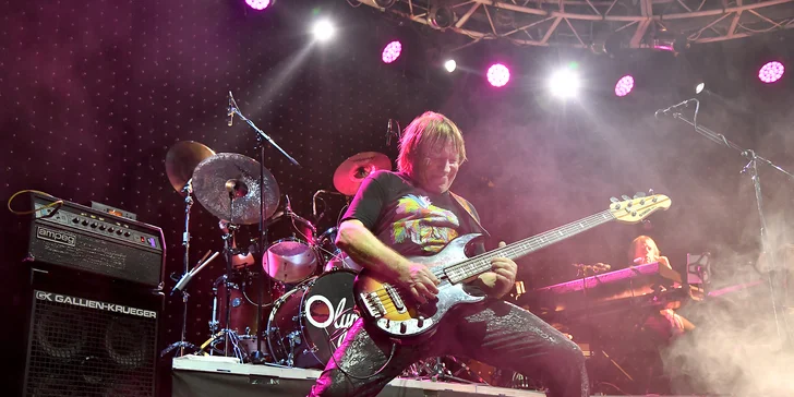Vstupenka na koncert legendární rockové skupiny Olympic v Brně